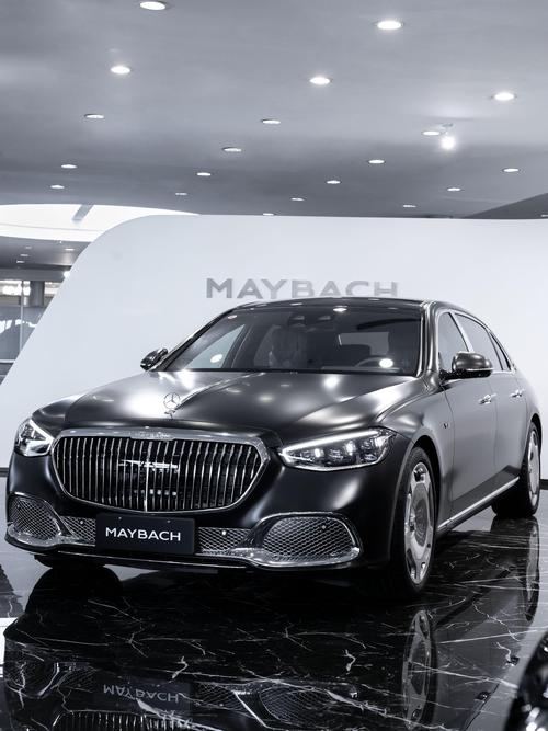 成都334岚图汽车的售后服务让用户无忧出行，迈巴赫未来的豪华车趋势